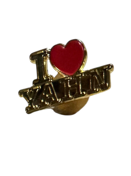 Gold I love yahn pin